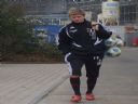 JAKI TO PI�KARZ? strza� numer 35 - KrzywdaKorona
